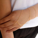 bijou de main triple rangs doré