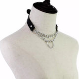 choker gothique chaine coeur noir