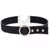 choker jean boucle strass noir.